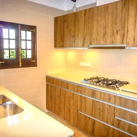 Binibequer Vell Sleeps 7 Pool Wifi Villa *